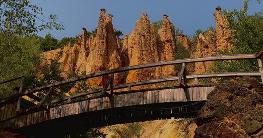 Niš & Devil’s Town Tour: Legends, Landmarks & Natural Wonders